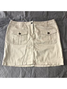 TOMMY Hilfiger size 8 khaki skirt